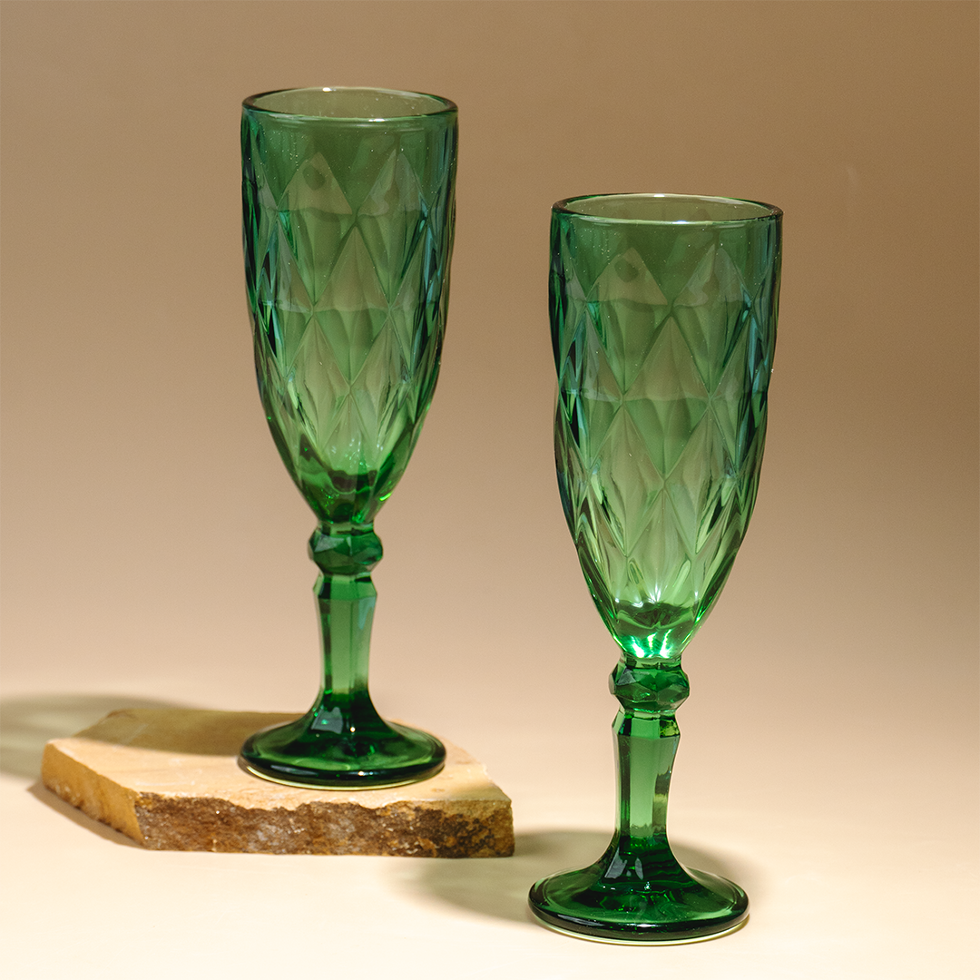 Emerald Green Diamond-Cut Glass Goblet - Set of 6