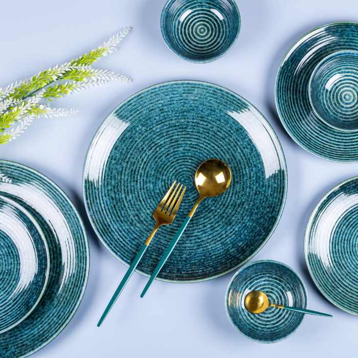 Blue Color Spiral Dinner Set - Set of 8