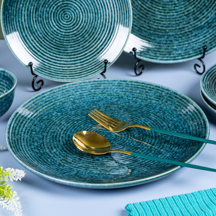 Blue Color Spiral Dinner Set - Set of 8