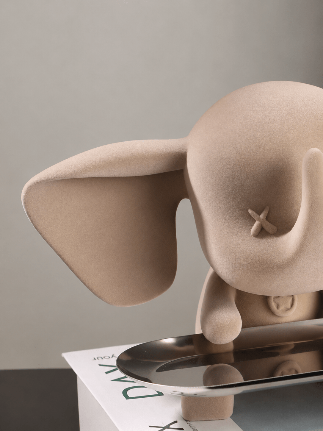 Beige Color Cute Elephant Statue with Tray - The Golden Theory