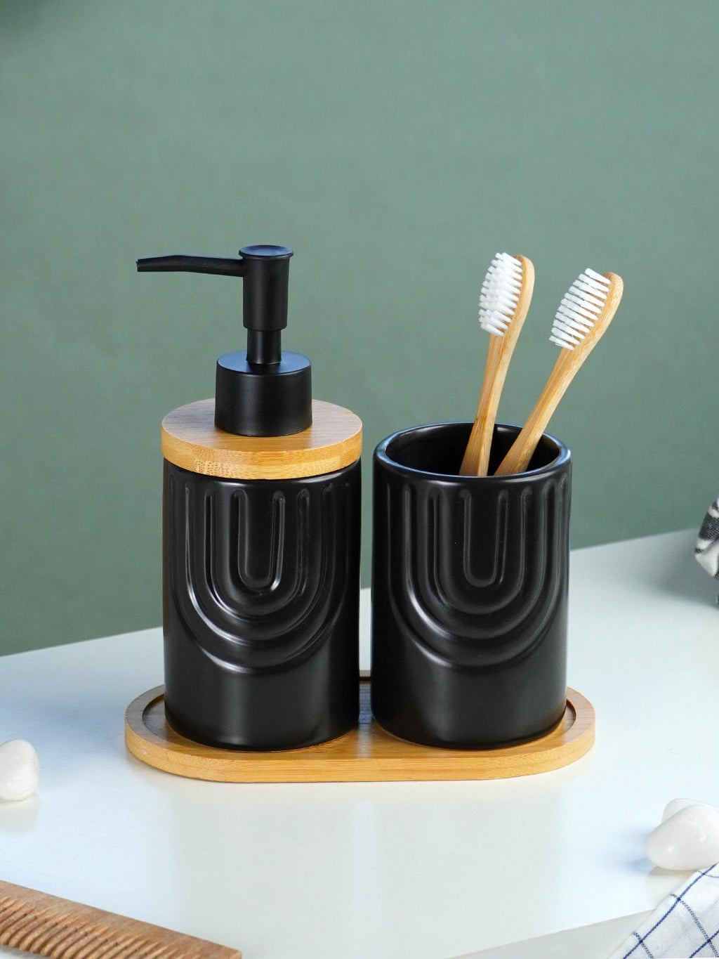 Black and Bamboo Ceramic Bathroom Set of 2 - The Golden Theory