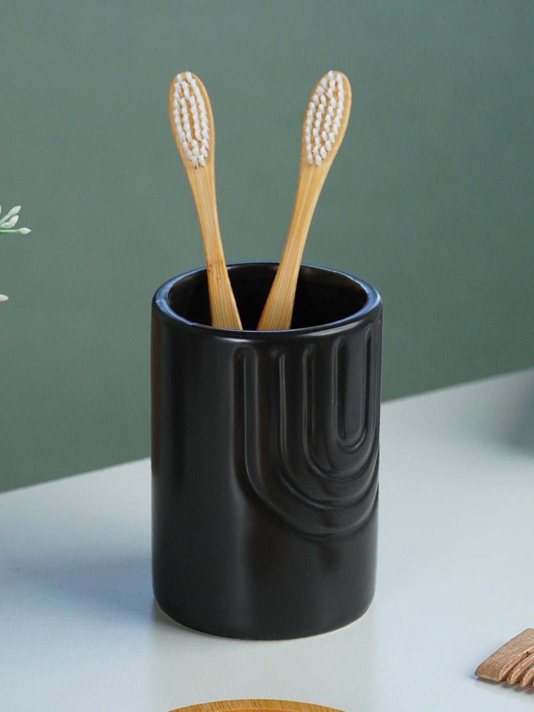 Black and Bamboo Ceramic Bathroom Set of 2 - The Golden Theory