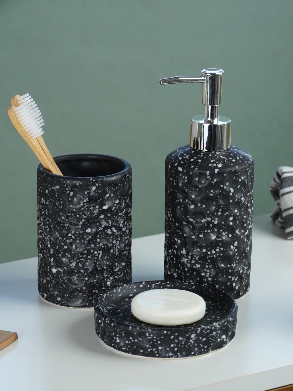 Black and White Speckled Ceramic Bathroom Set of 3 - The Golden Theory