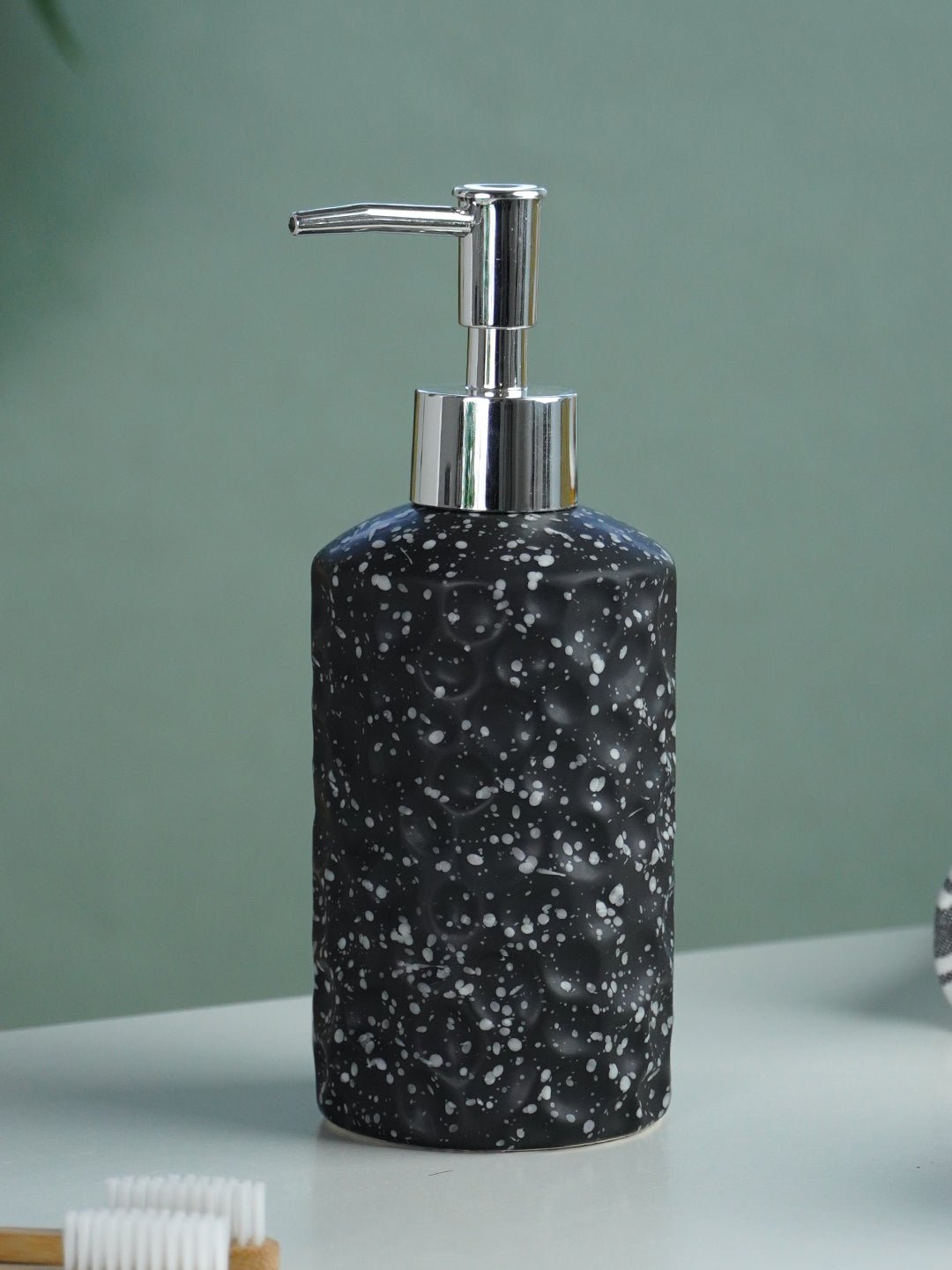 Black and White Speckled Ceramic Bathroom Set of 3 - The Golden Theory