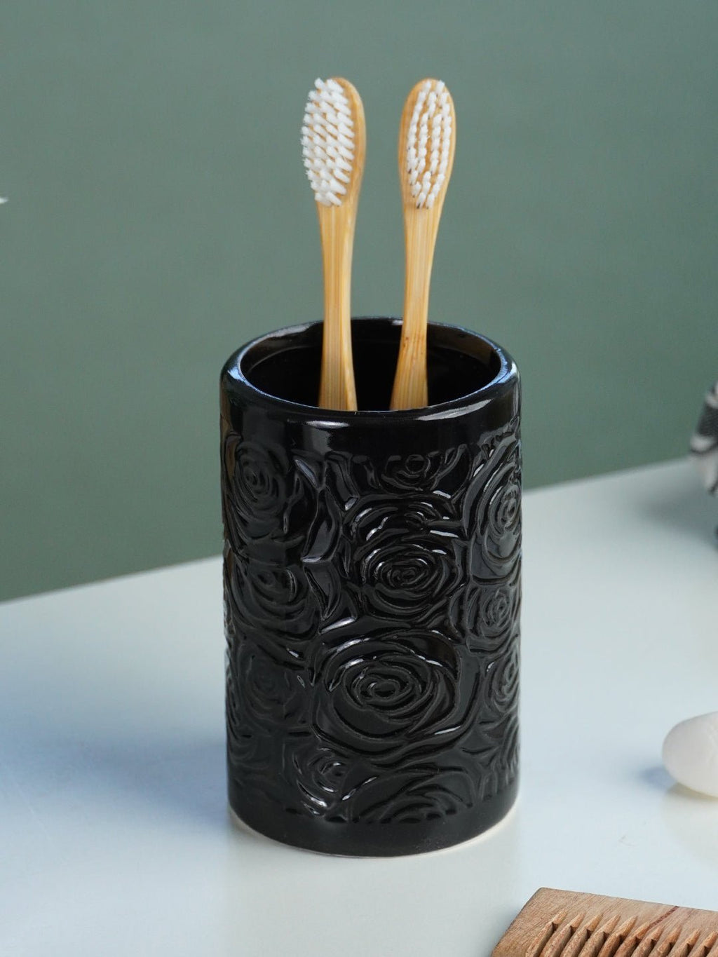 Black Embossed Rose Ceramic Bathroom Set of 3 - The Golden Theory