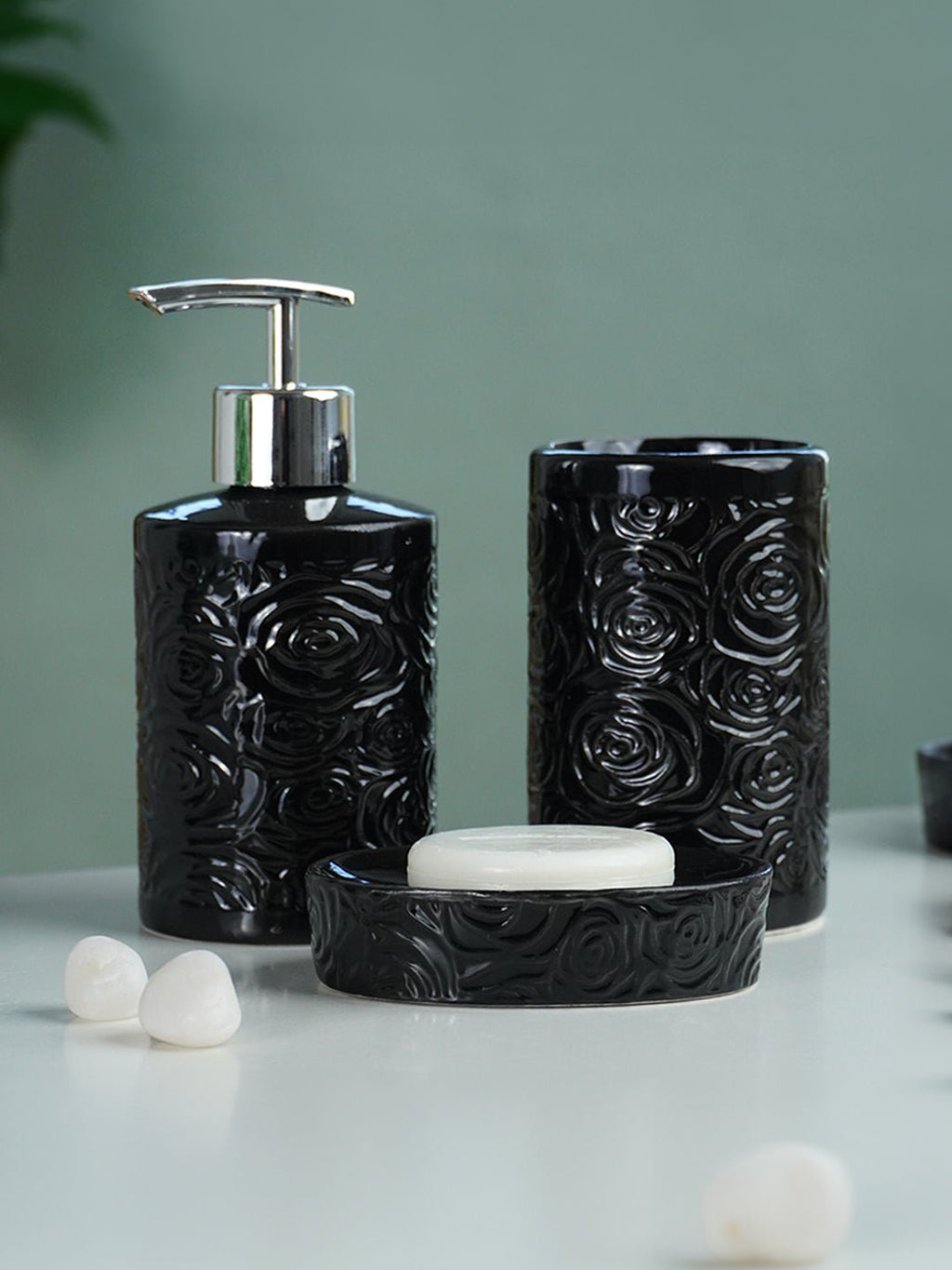 Black Embossed Rose Ceramic Bathroom Set of 3 - The Golden Theory