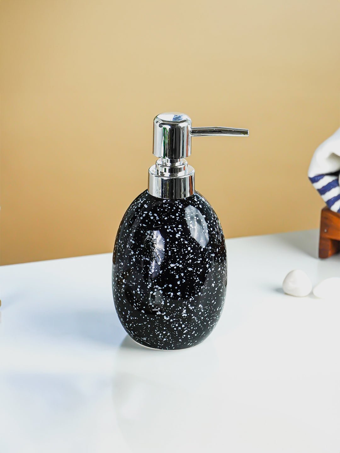 Black Glossy Speckled Ceramic Soap Dispenser - The Golden Theory