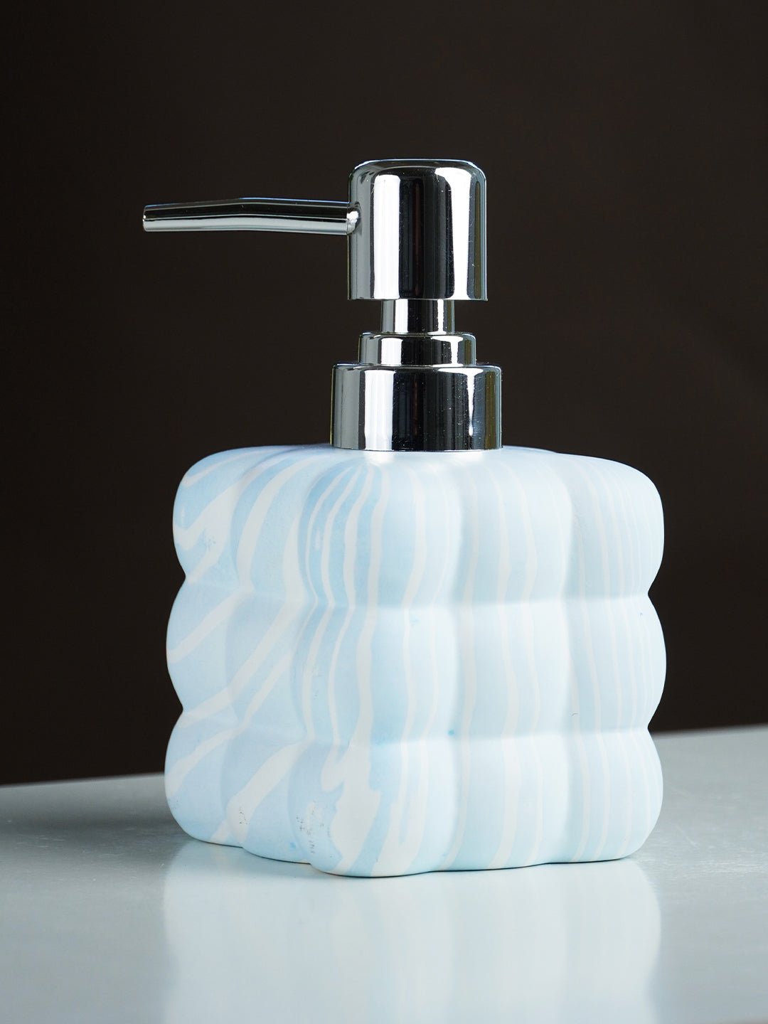 Blue and White Swirl Ceramic Soap Dispenser - The Golden Theory