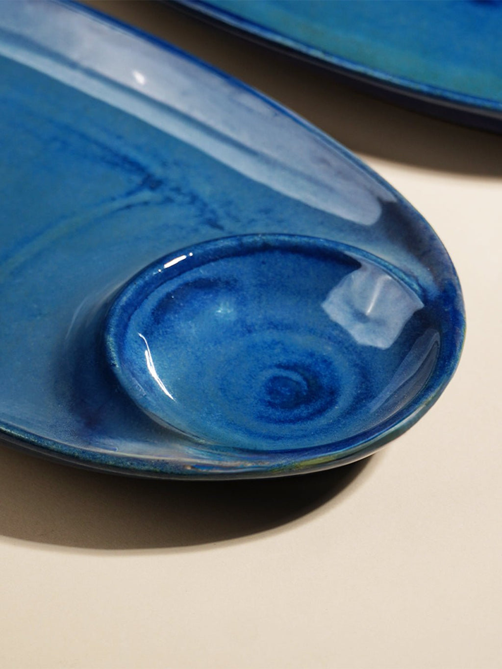 Blue Ceramic Chip and Dip Platter - The Golden Theory