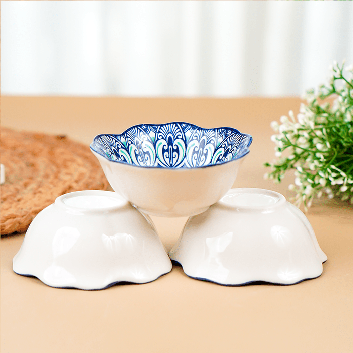 Blue Scallop-Edge Ceramic Bowls Set of 3 - The Golden Theory