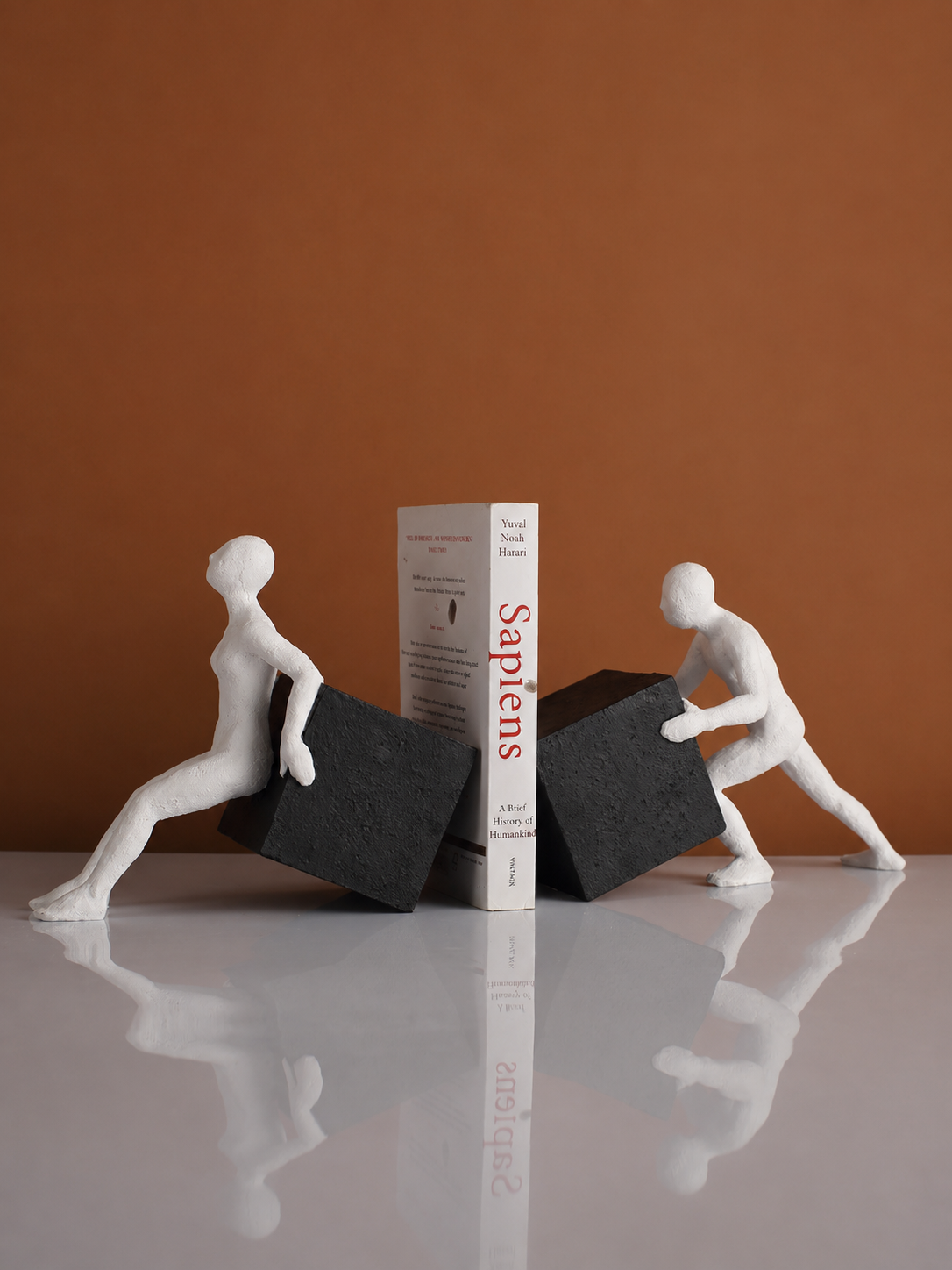 Black and White Resin Bookend Main image