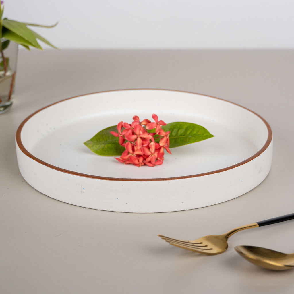 Bougee Beige 10'' Plate with Solid Border - The Golden Theory