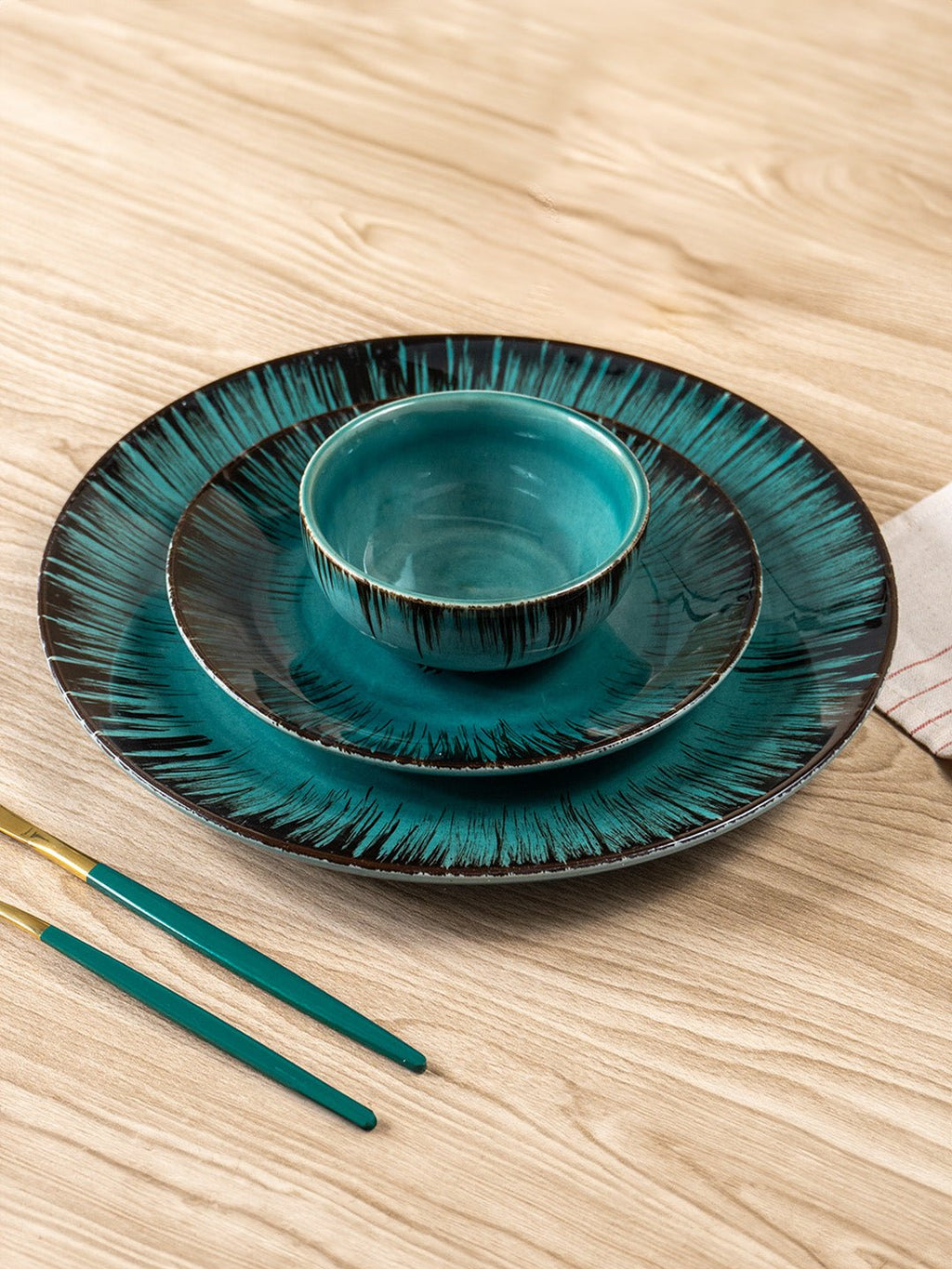 Ceramic Dinner Set with Black Tree Motif - Set of 18 - The Golden Theory