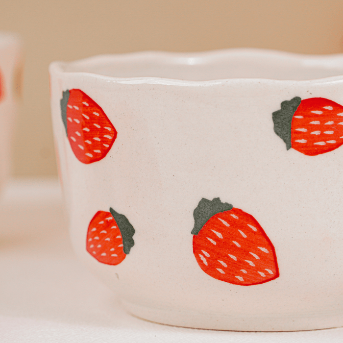 Ceramic Mugs with Hand-Painted Strawberry Design - The Golden Theory