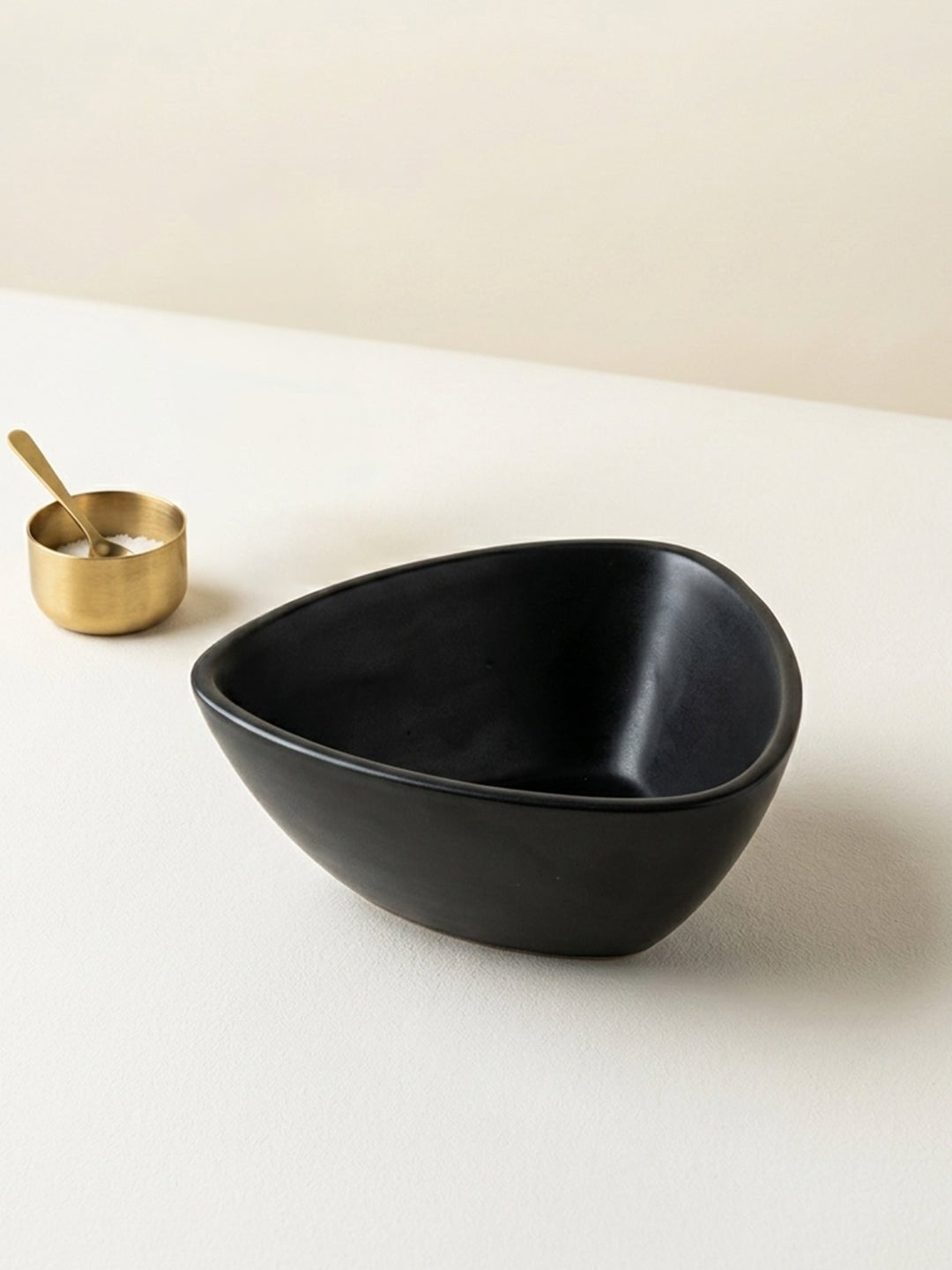 Ceramic Pyramid Serving Bowl in Black - The Golden Theory Main image