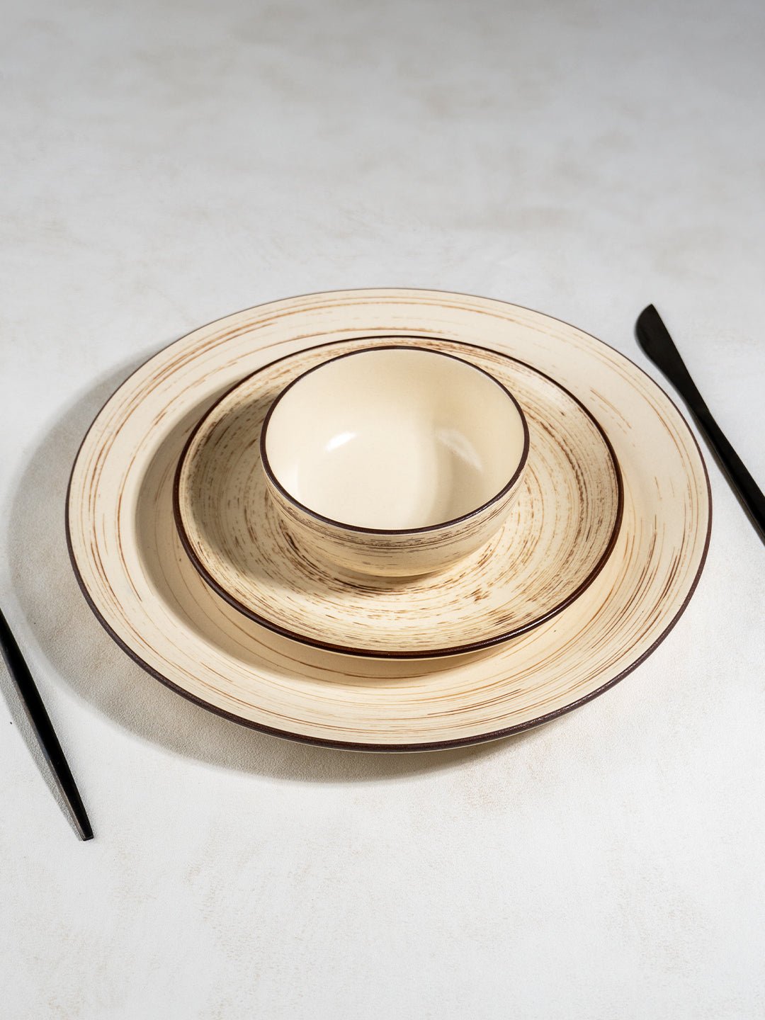 Cream Ceramic Spiral Dinner Set - Set of 18 Secondary image
