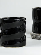 Curved Grip Design Black Ceramic Mug - The Golden Theory