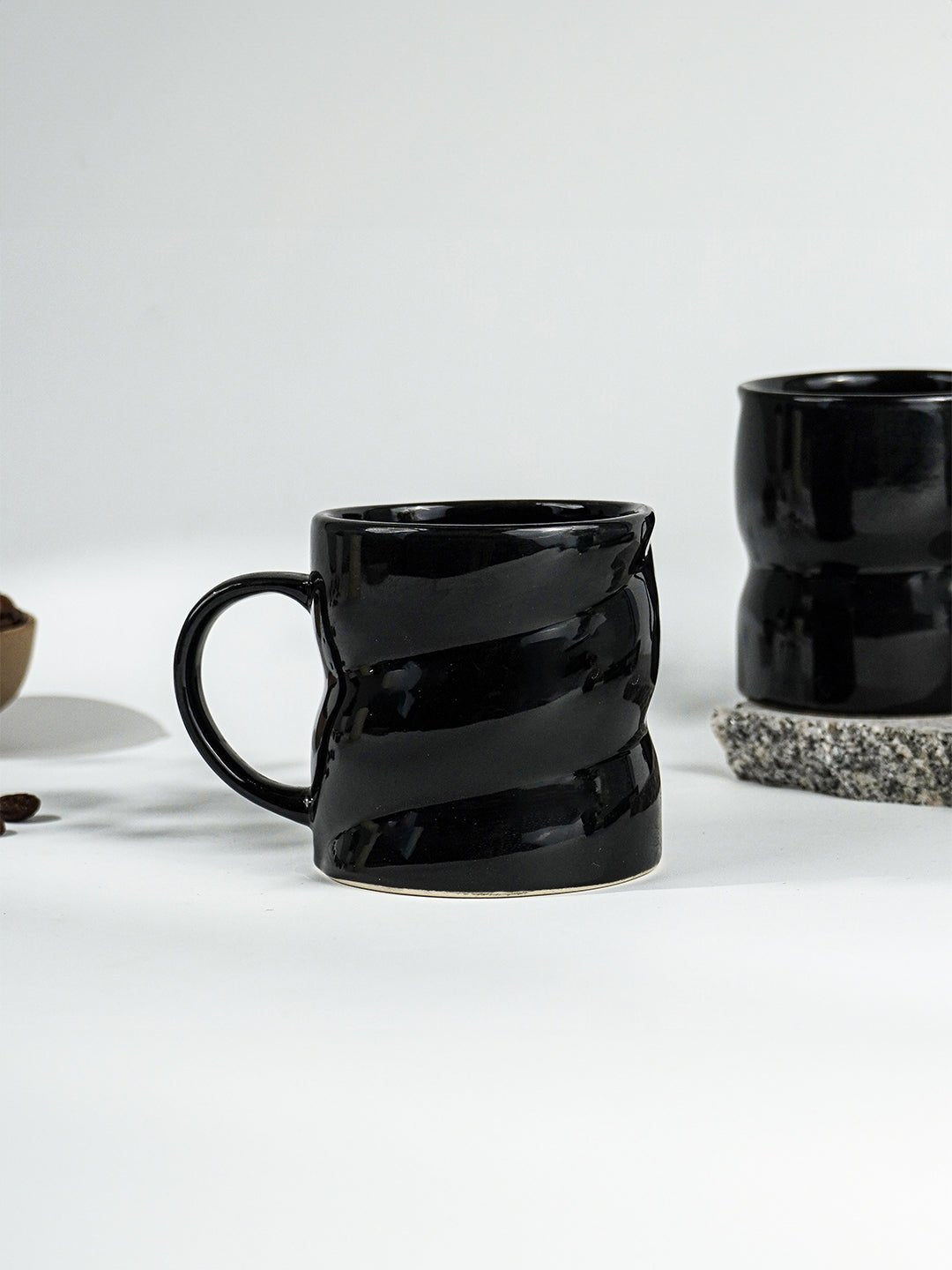 Curved Grip Design Black Ceramic Mug - The Golden Theory