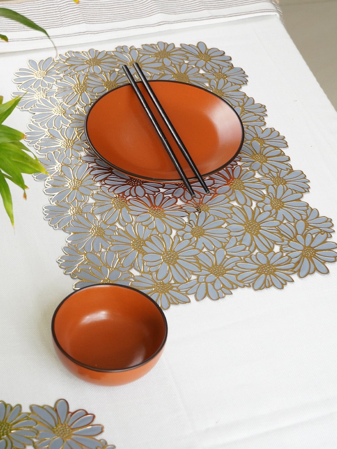 Daisy Anti Slip Mats | Set of 2,6 - The Golden Theory