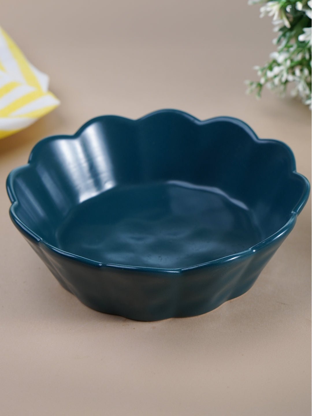 Deep Blue Ceramic Bowl with Scalloped Edges - Large - The Golden Theory