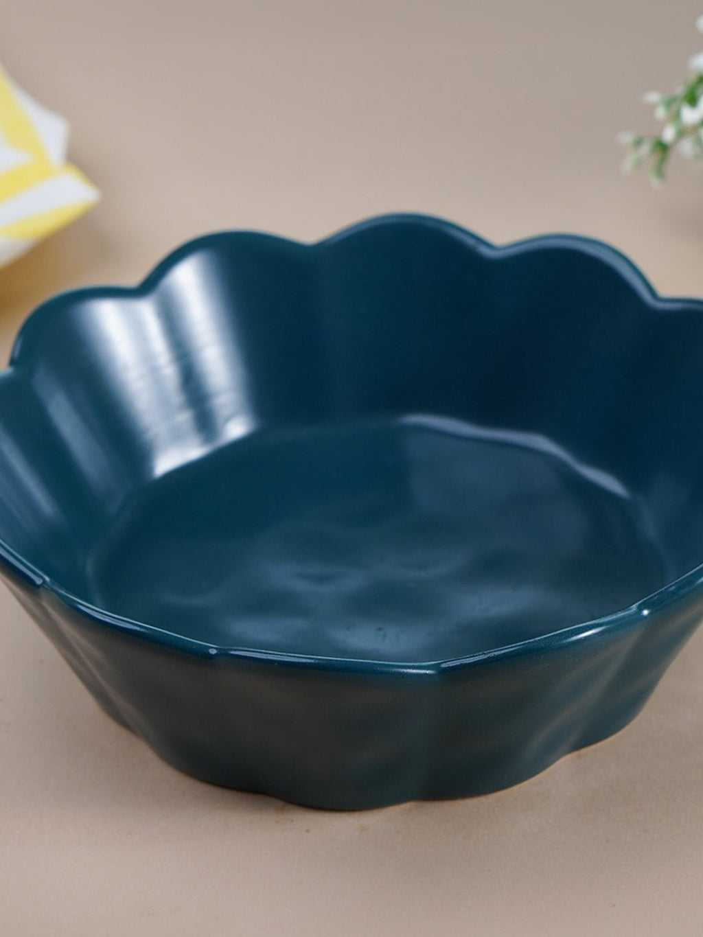 Deep Blue Ceramic Bowl with Scalloped Edges - Large - The Golden Theory