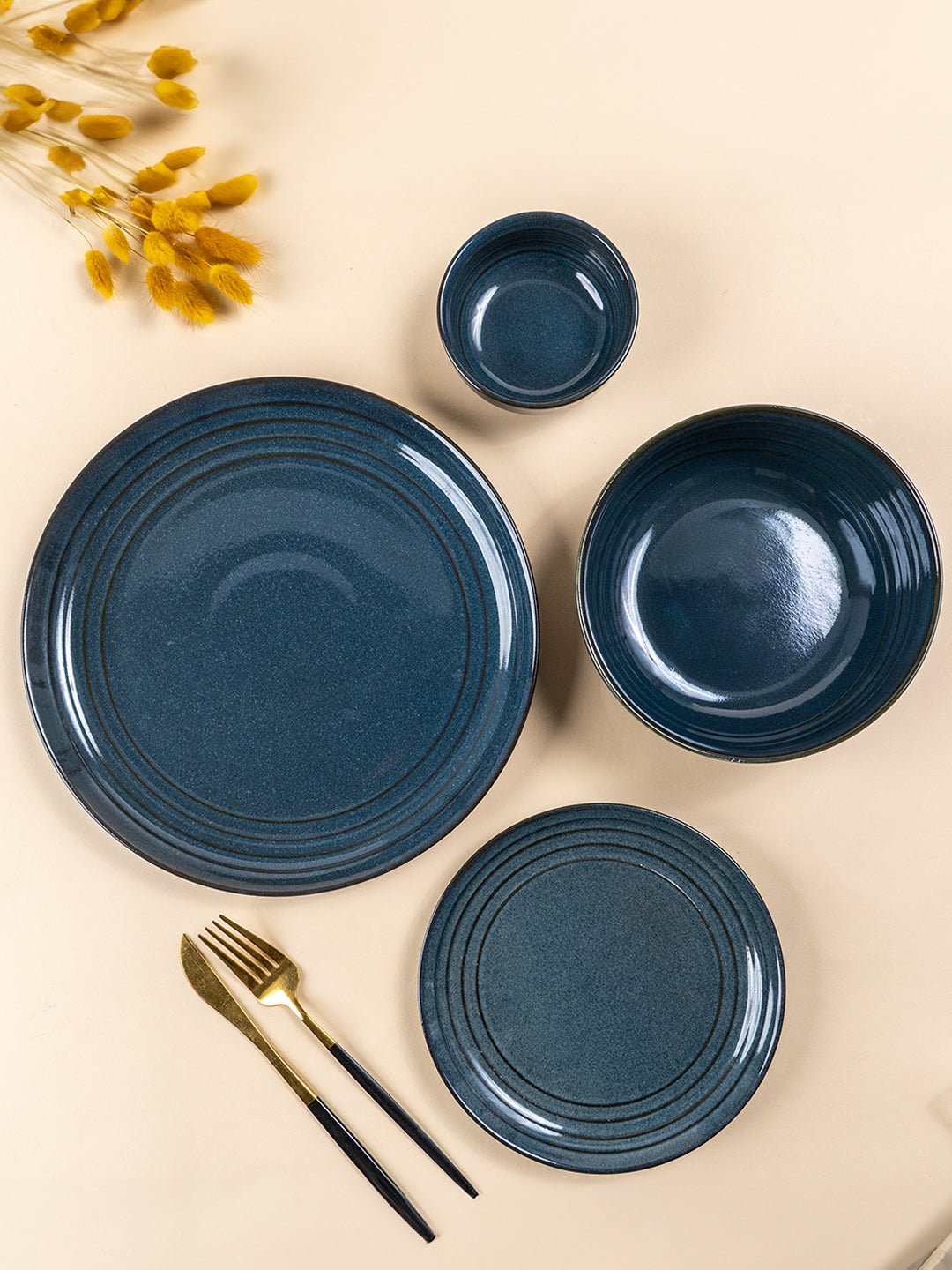 Deep Indigo Ceramic Dinner Set of 20 - The Golden Theory
