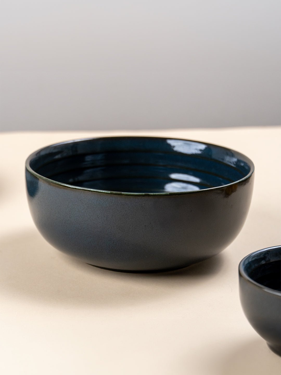 Deep Indigo Ceramic Serving Bowl - The Golden Theory