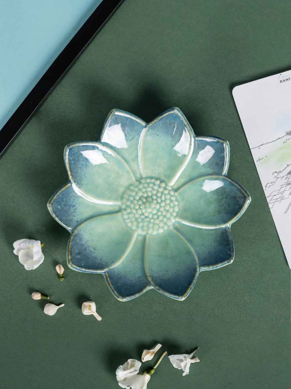 Dual Tone Blue Color Flower-Shaped Platter