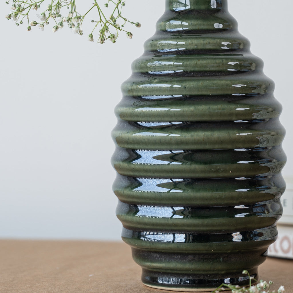 Earthy Olive Ceramic Flower Vase - The Golden Theory