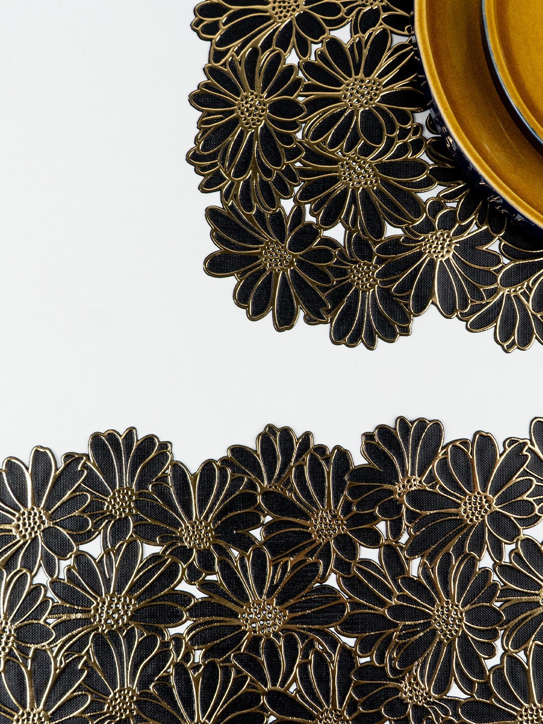 Elegant Black & Gold Table Mat - Set of 2 & 6 - The Golden Theory