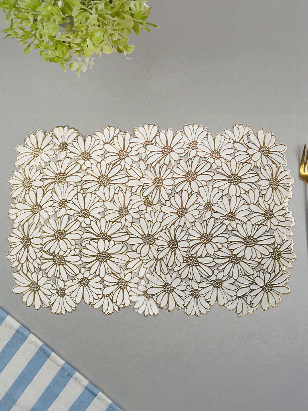 Elegant White & Gold Table Mat - Set of 2 & 6 - The Golden Theory Main image