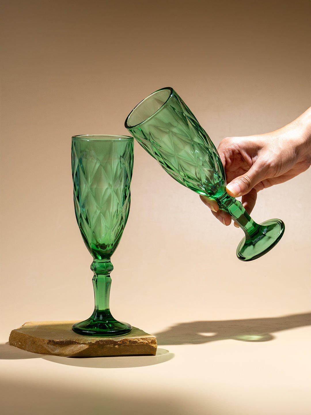 Emerald Green Diamond-Cut Glass Goblet - Set of 6 - The Golden Theory