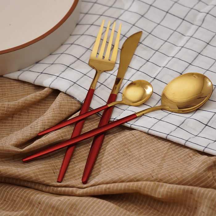 Gold and Red Stainless Steel Cutlery Set of 4 - The Golden Theory