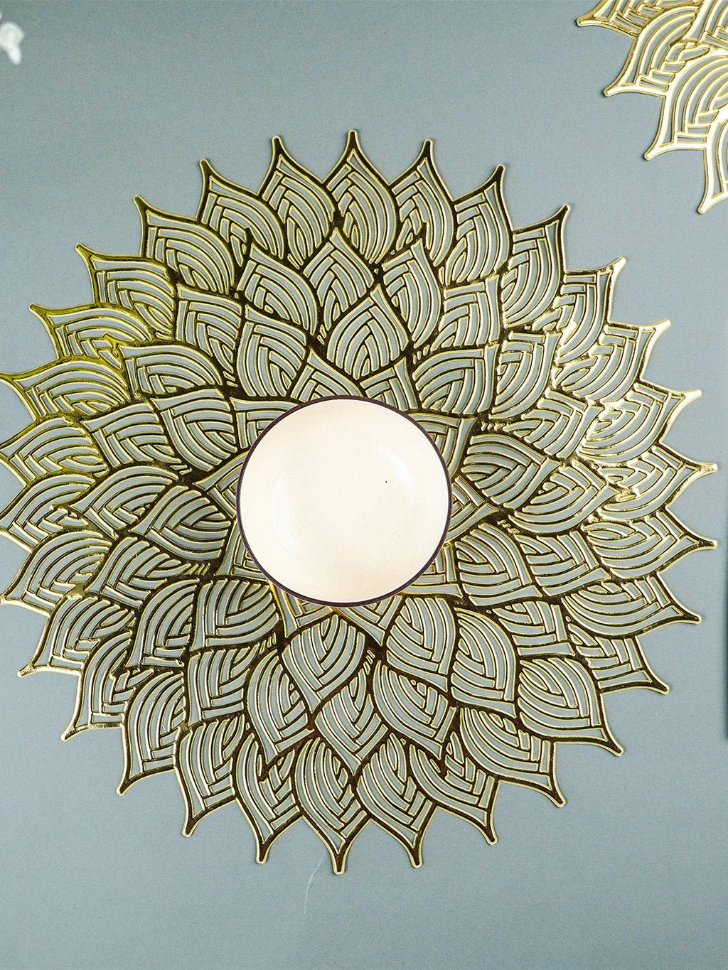 Gold Floral Cutout Table Mat with Intricate Petal Design - The Golden Theory