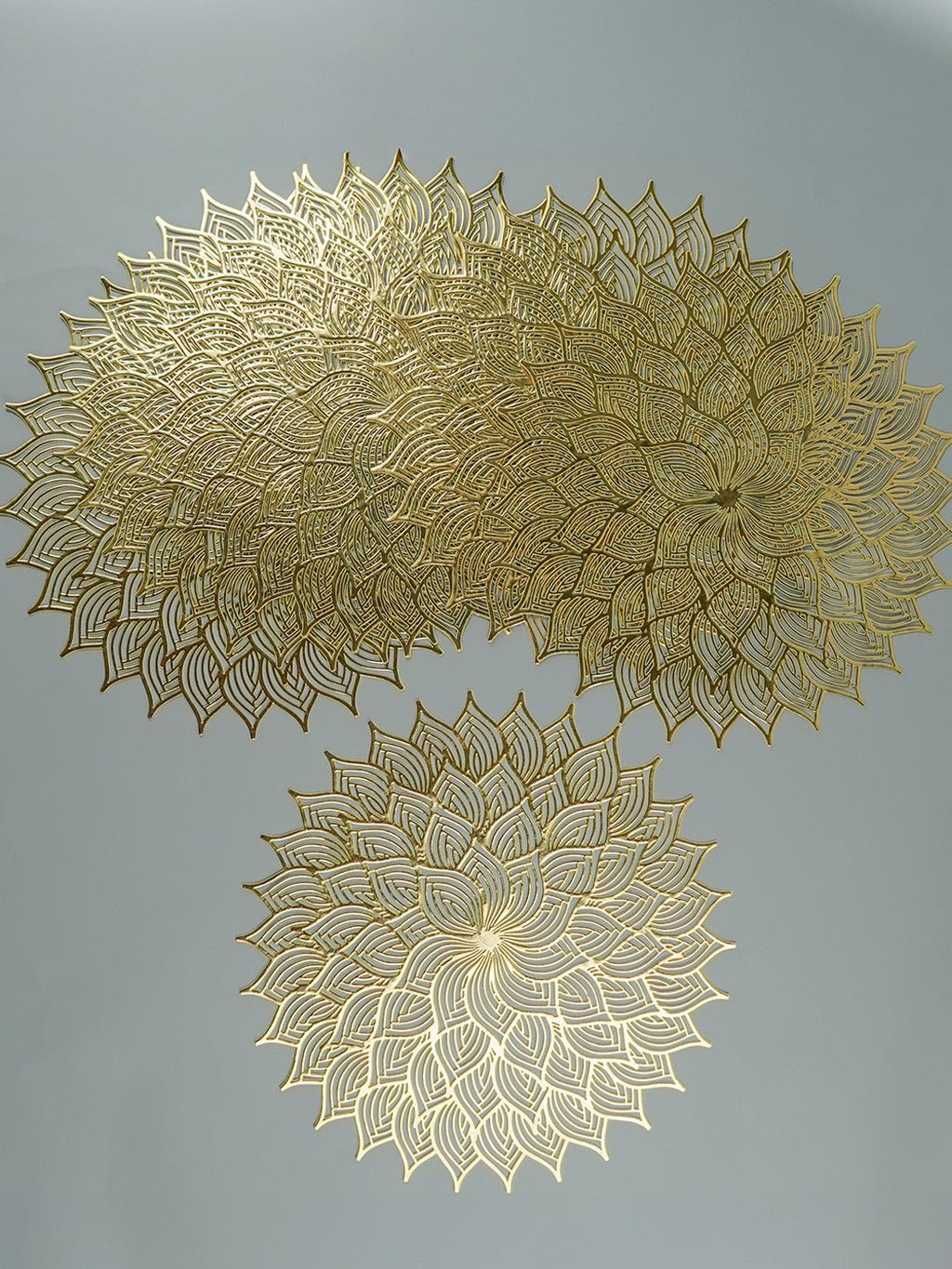 Gold Floral Cutout Table Mat with Intricate Petal Design - The Golden Theory