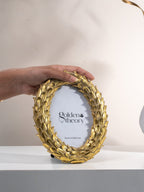 Gold Leaf Pattern Oval Photo Frame - The Golden Theory