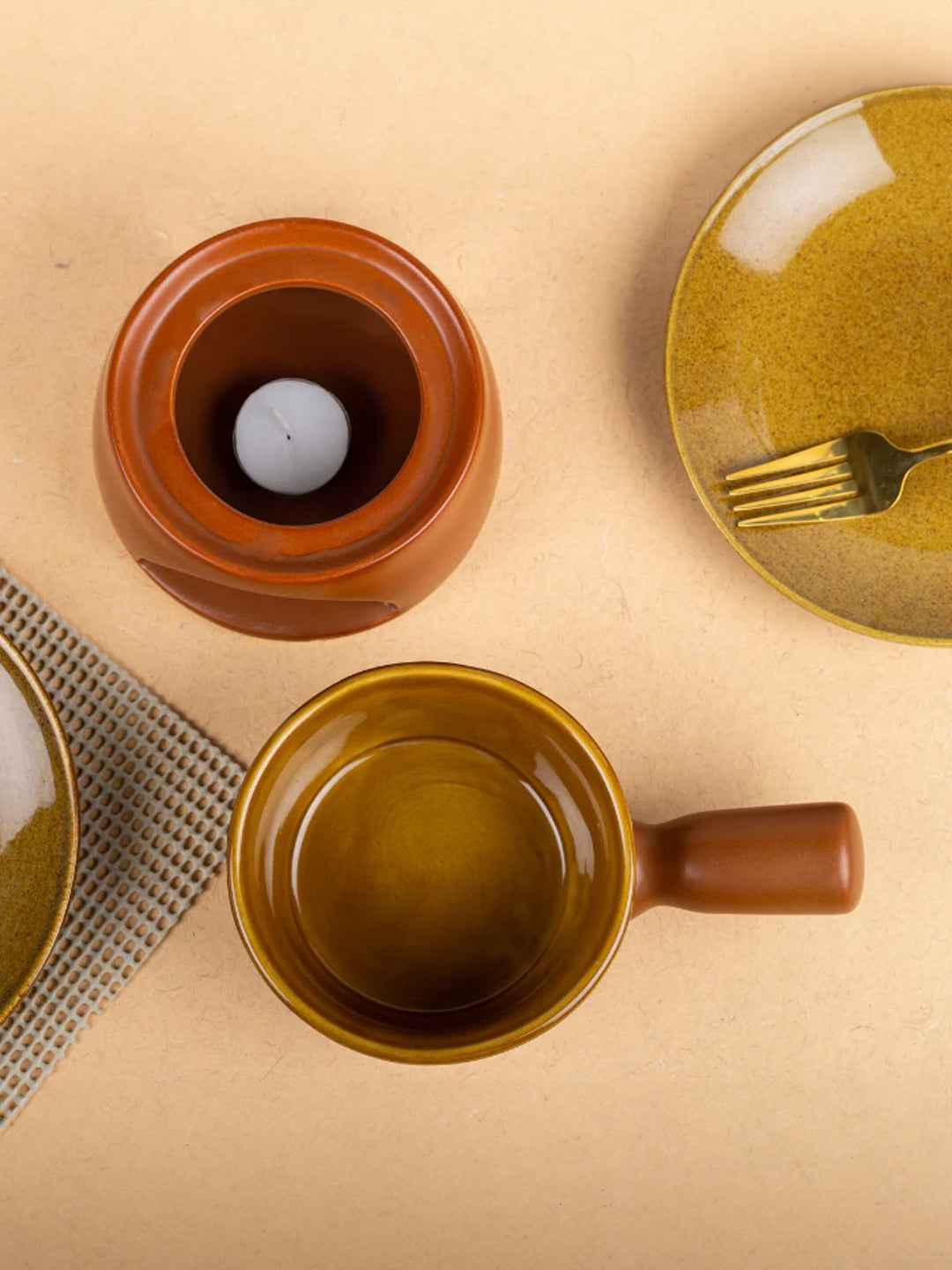 Golden Color Round Fondue Pot