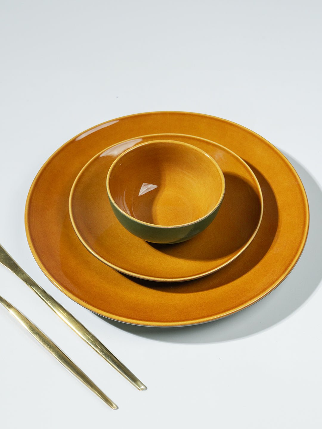 Golden Dinner Set with Green Exterior (Set of 23) Secondary image