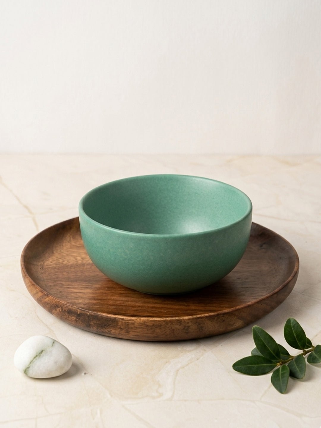 Green Ceramic Classic Serving Bowl - The Golden Theory Main image