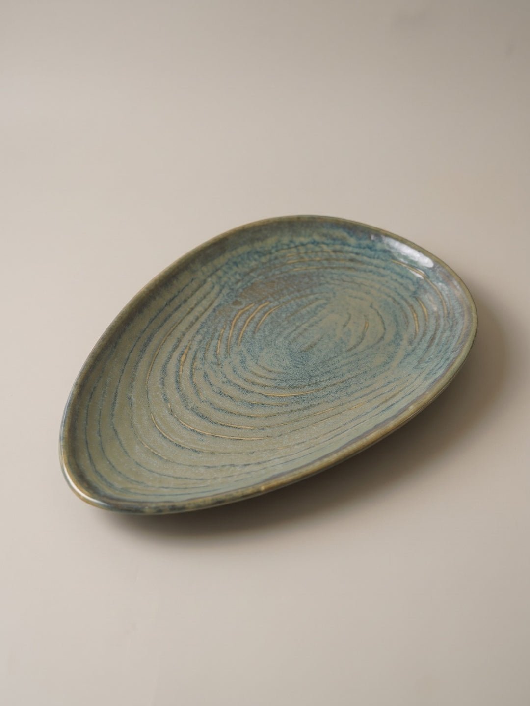 Green Ceramic Drop-Shaped Snack Plate | Set of 2 Secondary image