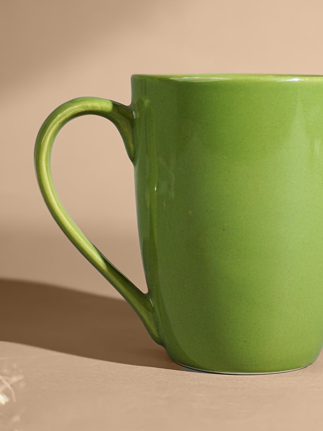 Green Ceramic Mug with Curved Handle Secondary image