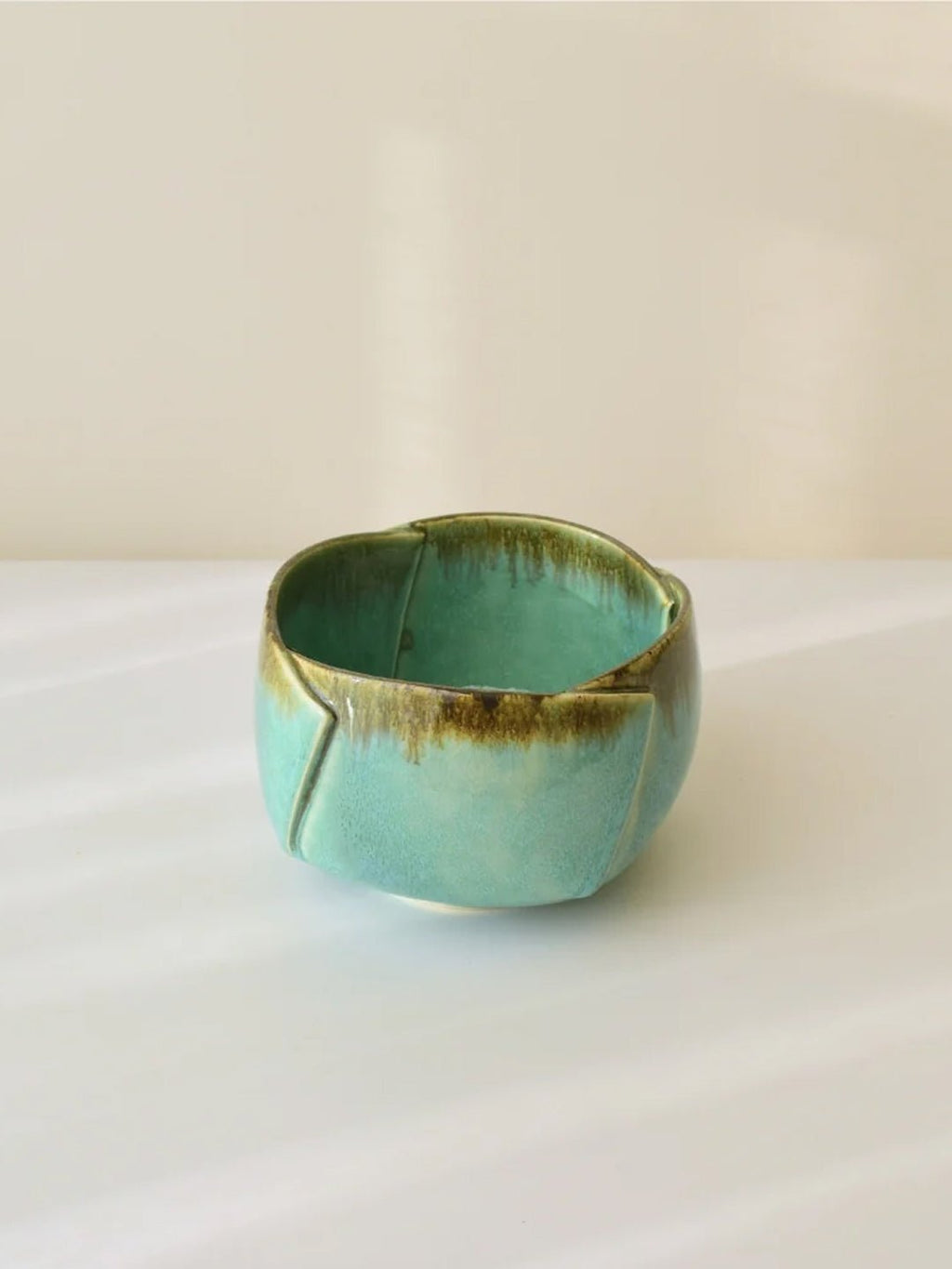 Green Ceramic Serving Bowl - The Golden Theory