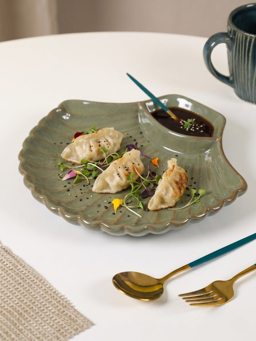 Green Color Shell-Shaped Platter - The Golden Theory