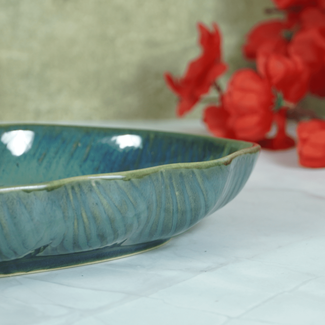 Green Leafy Eclipse Presentation Platter - The Golden Theory