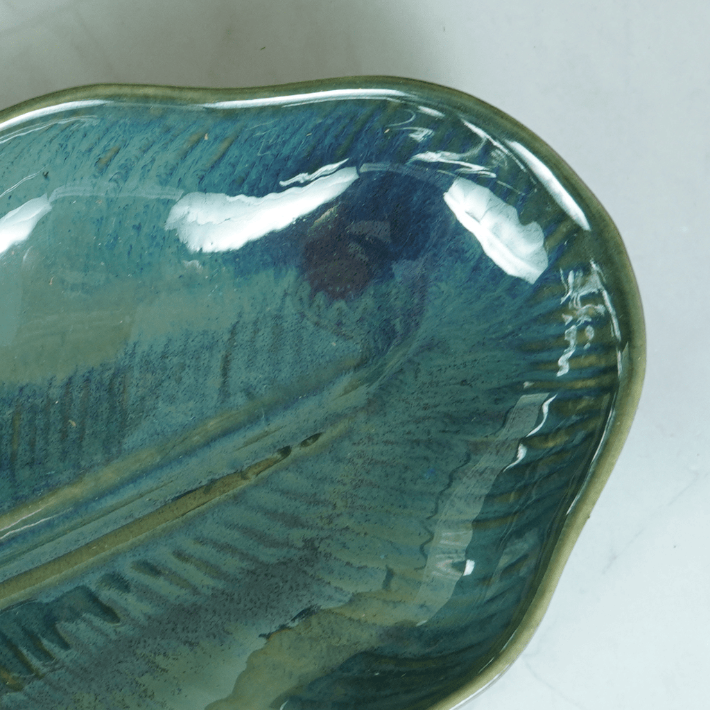 Green Leafy Eclipse Presentation Platter - The Golden Theory