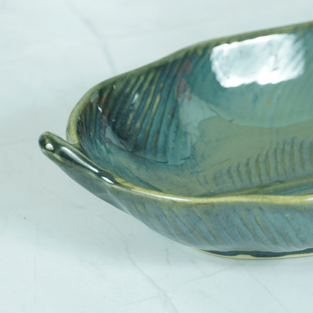 Green Leafy Eclipse Presentation Platter - The Golden Theory