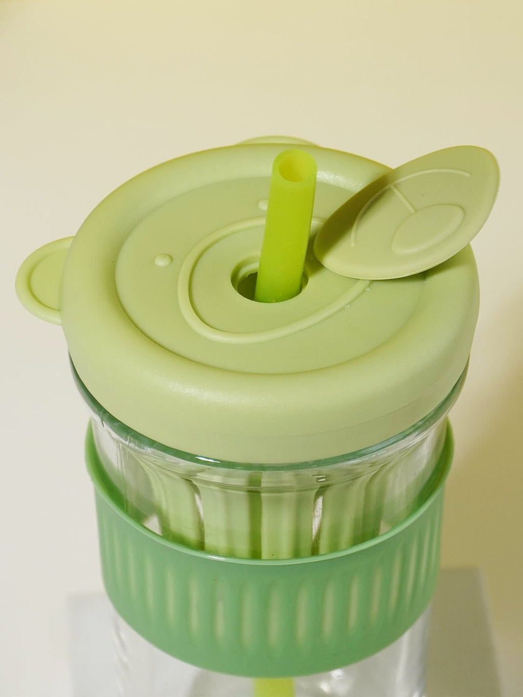 Green Silicone Grip Sipper with Infuser - The Golden Theory