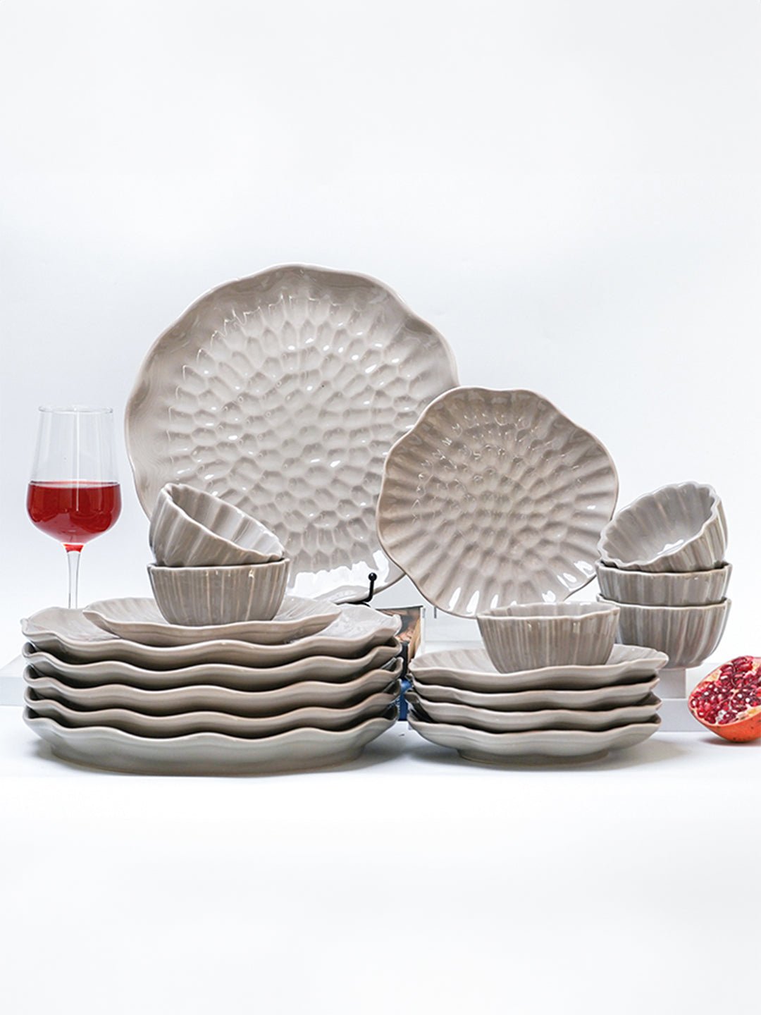 Grey Ripple Textured Ceramic Dinner Set of 18 - The Golden Theory Main image