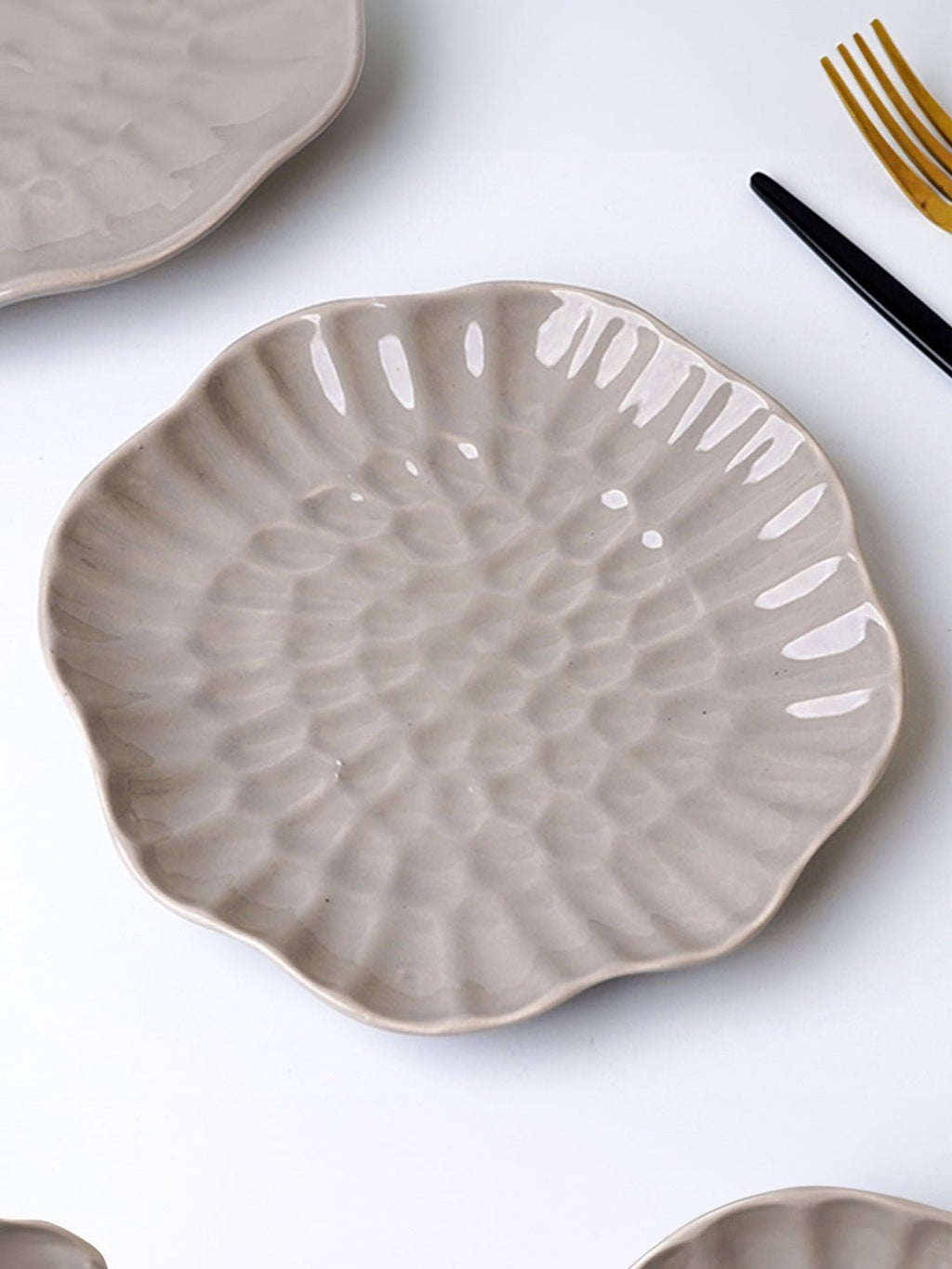 Grey Ripple Textured Ceramic Quarter Plate - The Golden Theory