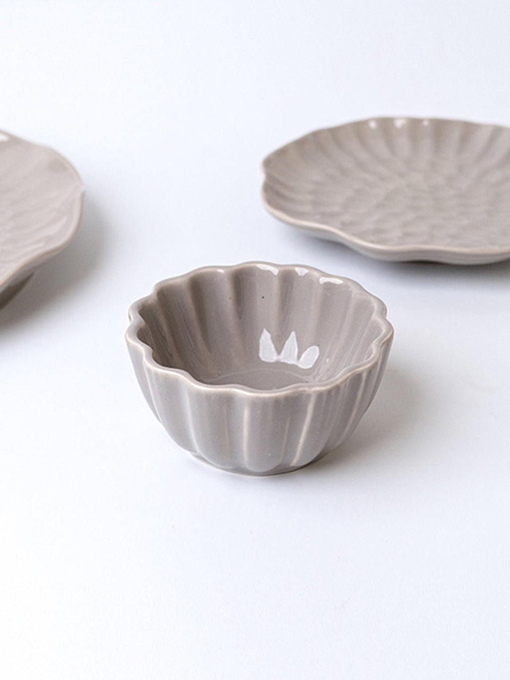 Grey Ripple Textured Ceramic Small Bowl - The Golden Theory